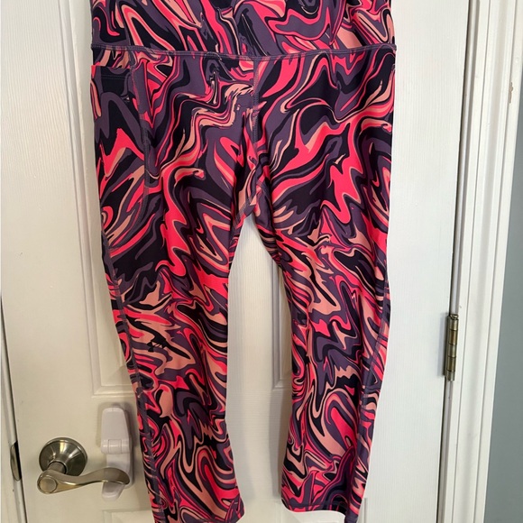 Under Armour Tech Women’s Ankle Leggings, L, Pink/purple Swirl Pattern - Picture 1 of 3